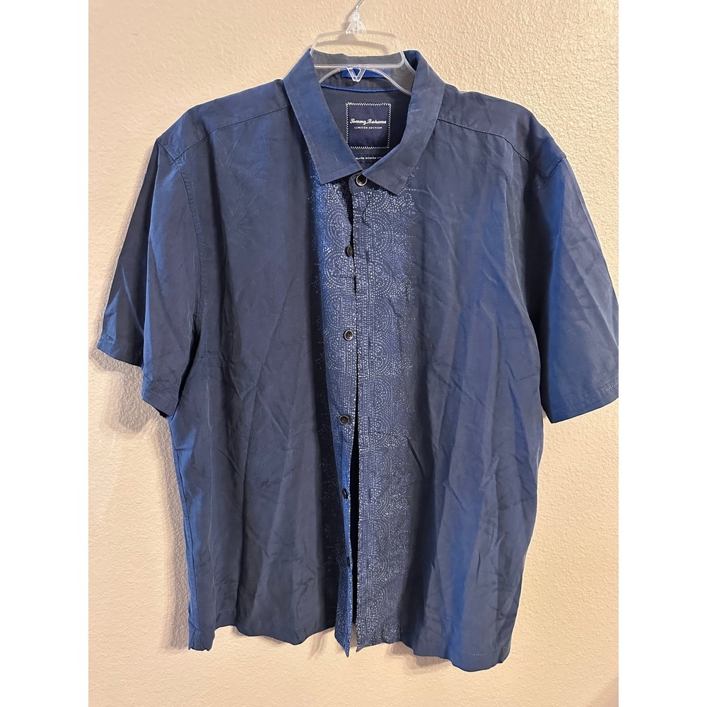 Tommy Bahama Limited Edition Blue Island‎ Modern Fit Button Up Shirt